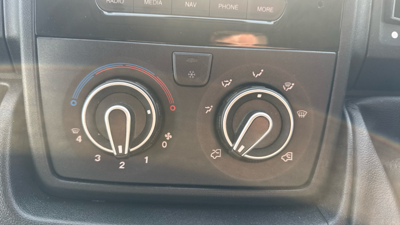 Vauxhall Movano 3500 L3 Diesel Fwd 2.2 Turbo D 140ps H2 Van Dynamic